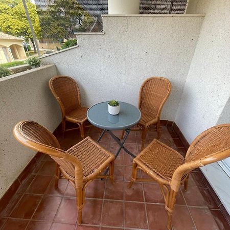 Amazing Apartment For Families Up To 6 Persons เบนัลมาเดนา ภายนอก รูปภาพ
