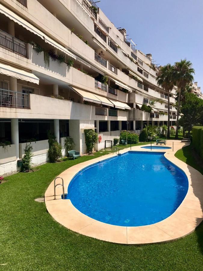 Amazing Apartment For Families Up To 6 Persons เบนัลมาเดนา ภายนอก รูปภาพ