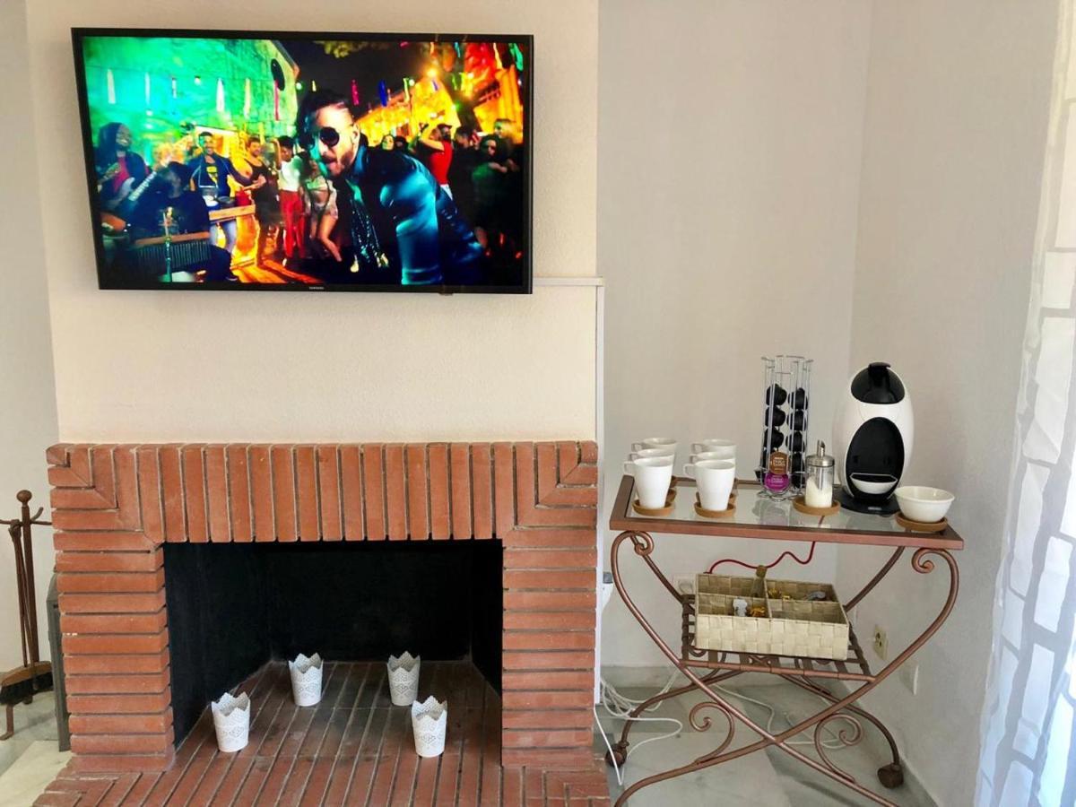 Amazing Apartment For Families Up To 6 Persons เบนัลมาเดนา ภายนอก รูปภาพ