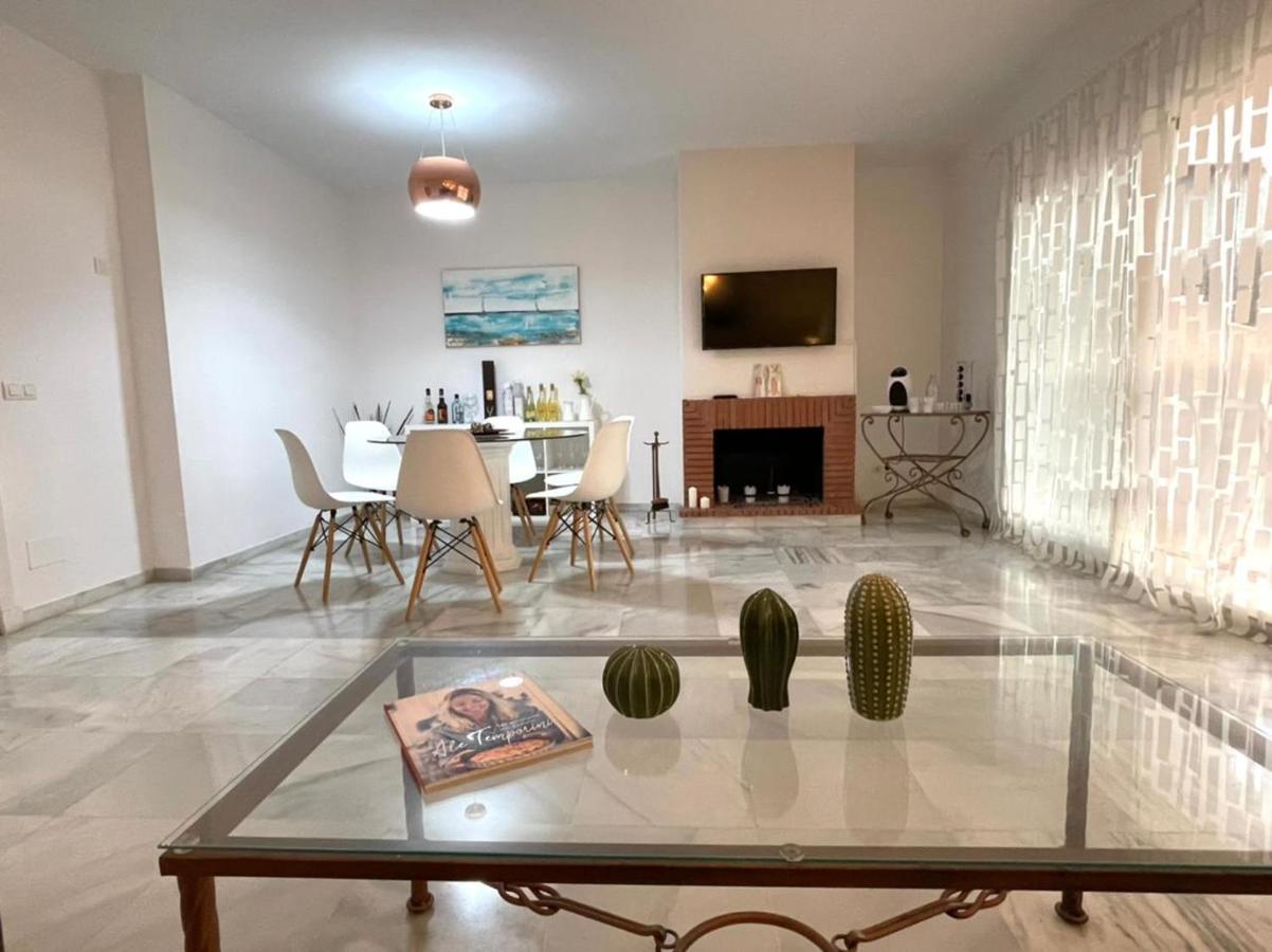 Amazing Apartment For Families Up To 6 Persons เบนัลมาเดนา ภายนอก รูปภาพ