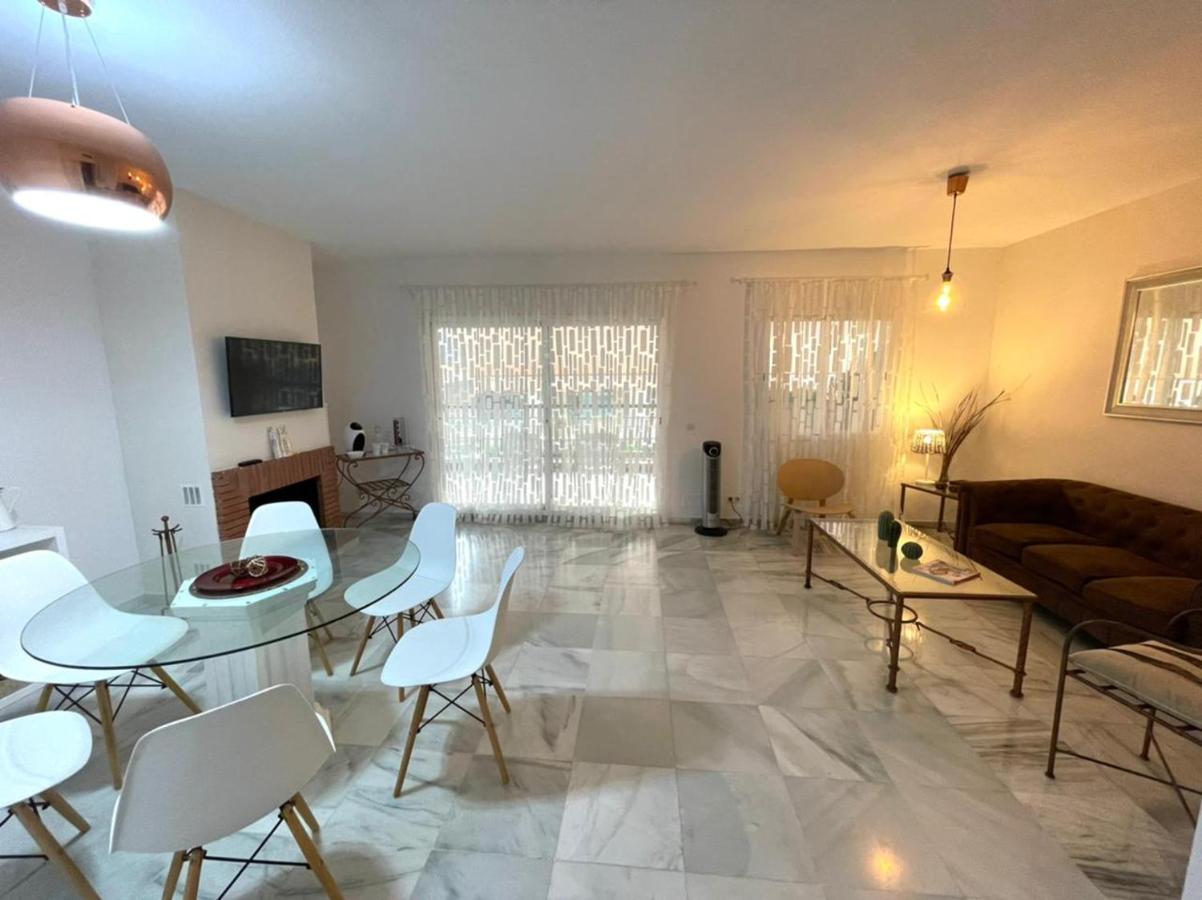Amazing Apartment For Families Up To 6 Persons เบนัลมาเดนา ภายนอก รูปภาพ